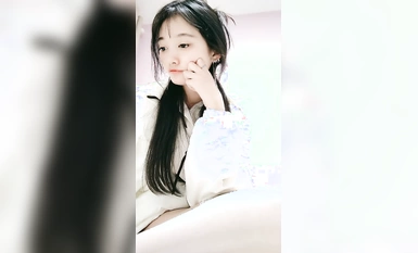 校花級別推薦~粉嫩美少女【妮妮愛吃肉】下海撈錢~各種自慰直播合集 (11)