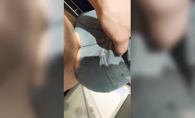 精品蜜桃臀，牛仔裤后入