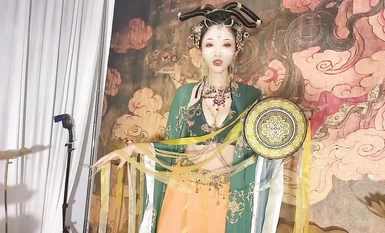 超爆款推特女神『钛合金TiTi』最新内部私拍_极品玉妃旗袍_爆乳近景_露点露脸(3)