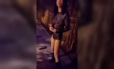 推特極品長腿大奶NTR綠帽淫妻控【阿崩】最新會員福利流出，各種公共場合露出約炮單男4P合集（12）