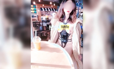 推特極品長腿大奶NTR綠帽淫妻控【阿崩】最新會員福利流出，各種公共場合露出約炮單男4P合集（2）