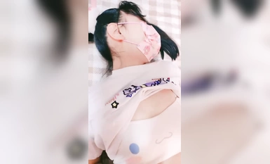 หางแฝดที่น่ารักและน่ารัก [Lori Jiu'er สูญเสียความบริสุทธิ์มังกรตัวน้อยของเธอ] โลลิตัวน้อยที่น่ารักตามกฎหมายสุดยอดกระต่ายขาวตัวน้อยที่เย้ายวนใจสั่นและสะดุดตาหีอันอ่อนโยนของเสือขาวเป็นสีชมพูอ่อนโยนและแน่นและสามารถ จะถูกเย็ดโดยฮัมเพลงเบาๆ