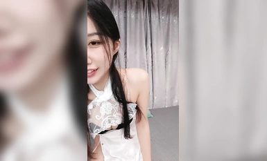 최고급 액면가 여신 [중고 호랑이 - 표범 타기] 4 시간의 정열적인 유혹! 섹시한 짧은 치마, 긴 다리, 털이 많은 보지, 셀프 터치, 손가락 펌핑, 하얀 슬라임!