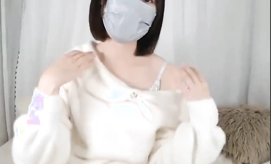 [Sembang langsung tanpa penapis] Kelas SS kita! Seorang gadis comel dan cantik dengan suara comel yang setanding dengan idola terkenal Akihabara telah tiba! Bersambung pada separuh masa kedua, muka & Kupa & Ona! Faraj yang dicukur ◎ Kulit putih ◎ 