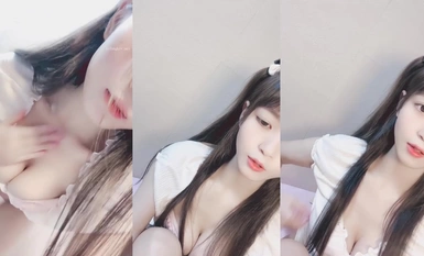 絕對的女神【金閃閃】揉奶扳穴自慰~看一眼就想射 (4)