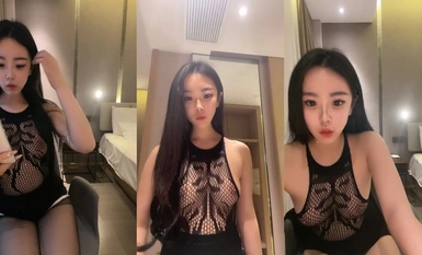 Bộ sưu tập 47 giờ của Sita, nữ thần nổi tiếng trên mạng với đôi tất đen và ngoại hình đẹp (13)