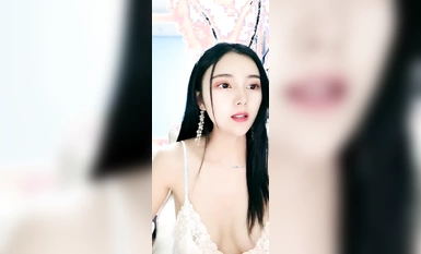 人氣女神【嫩模貝貝】制服誘惑~騷舞勾引~抖臀擠胸 (6)