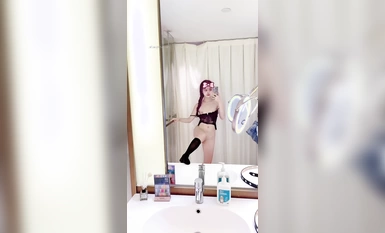 Kecantikan dan sosoknya secantik langit, jalang kecil kelas super [Nana's House of Love] melatih diri, dubur merah jambu memakai ekor arnab, dan stoking serta kaki panjang penuh godaan (3)