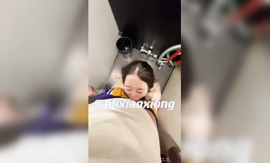 Twitter Dewi Kebajikan Slim Kontras Guru Jalang [Pemandu Beruang] Seks Melancap Ahli Koleksi Kebajikan (4)