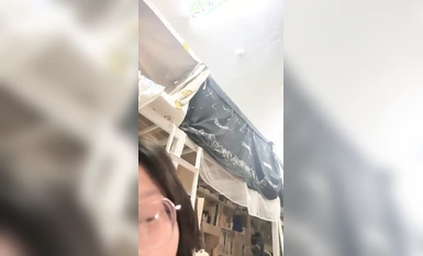 2024年新作，寒假前最後一次的放縱，G奶大學生回歸【班長大人】女生宿舍，漂亮學生妹脫光自慰，青春美好的肉體一覽無余 (1)