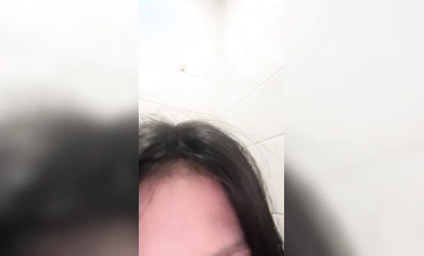 2024年新作，寒假前最後一次的放縱，G奶大學生回歸【班長大人】女生宿舍，漂亮學生妹脫光自慰，青春美好的肉體一覽無余 (1)