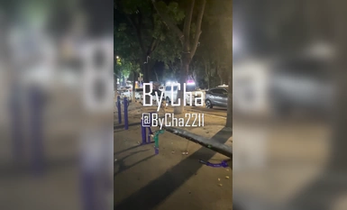 Pakej hadiah Tahun Baru 2024 yang besar! Cabaran melampau luar ke siling, selebriti Twitter [Zha Xiaoli-Wu Han]-tidak menghiraukan orang yang lalu-lalang dan menunjuk-nunjuk dengan berani