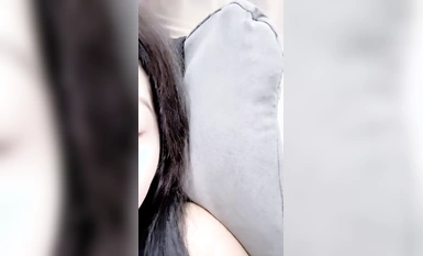 2024年新作，寒假前最後一次的放縱，G奶大學生回歸【班長大人】女生宿舍，漂亮學生妹脫光自慰，青春美好的肉體一覽無余 (6)