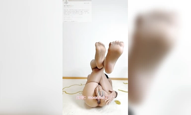 Noong Enero, binili ko ang pinakahuling nakakapanghina ng katawan [Orange] para sa pribadong paggawa ng pelikula. Gumagawa siya ng puting juice, kumikibot at pumulandit maging mas at mas sexy Koleksyon (1)