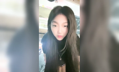 2024年新作，寒假前最後一次的放縱，G奶大學生回歸【班長大人】女生宿舍，漂亮學生妹脫光自慰，青春美好的肉體一覽無余 (3)