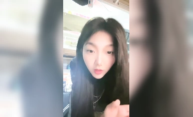 2024年新作，寒假前最後一次的放縱，G奶大學生回歸【班長大人】女生宿舍，漂亮學生妹脫光自慰，青春美好的肉體一覽無余 (3)