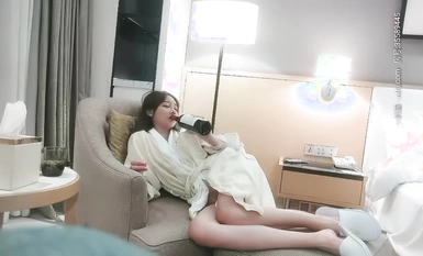 Male Anchor @ 李兴浩War 175 โมเดลรถ Peripheral AI HD Remake Collection (2)