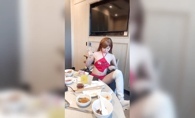 【抖音热瓜】广东网红安琪儿海底捞露出，这太辣眼睛，看不下去一点