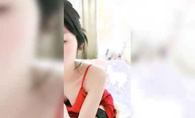 2024年1月新作，新人，校花級女神，美到爆炸，【一隻酸檸檬】，挺有氣質的一個美女，獨居家中柳腰翹臀扭起來 (3)