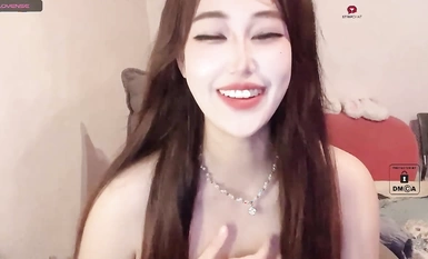 스트립챗의 여신 [쾌감-22] 소품 자위 (6)