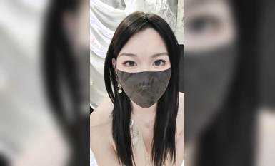 2024年2月新作，上海戲劇學院畢業，【繁花女主角】，大美女，首次撒尿，皮膚真好白得發光，極品尤物 (2)