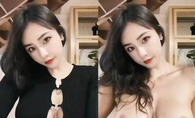 So sánh trước và sau khi cởi quần áo chỉ bằng một cú nhấp chuột để thỏa mãn mọi tưởng tượng của bạn về những người phụ nữ xung quanh mình