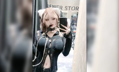 So sánh trước và sau khi cởi quần áo chỉ bằng một cú nhấp chuột để thỏa mãn mọi tưởng tượng của bạn về những người phụ nữ xung quanh mình