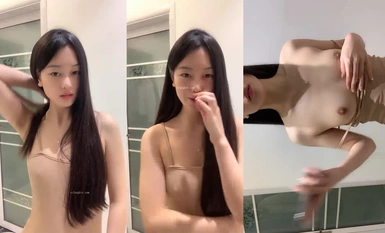 半糖【露儿妹妹】校花级可爱女神：超美身材展示凸点，制服扒衣露奶，翘臀诱惑（1）