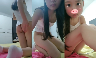 นักเรียนไร้เดียงสาวัย 19 ปี น่ารักมาก [สาวโรงเรียน] ล็อคประตูบ้านคนเดียว เปลี่ยนเสื้อผ้า ช่วยตัวเองในห้องส่วนตัว ฉี่ใกล้ๆ มีน้ำไหลไม่หยุด (5)