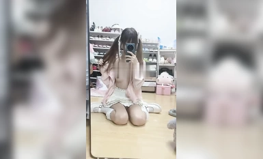 私密電報群震撼泄密！00後女友【軟軟兔】真實LT情侶，未流出劇情第二季，C服定製精選，無套啪啪，騷話不斷 (1)