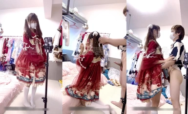 Cô hầu gái lolita [Ruanruantu Lt774523412] Cô hầu gái siêu đáng yêu mặc váy LO đến cưới Qinghua trong chiếc tất trắng. Cô gái LO chủ động cưỡi lên người cô ấy là một người phụ nữ tốt trước mặt và dùng âm hộ của cô ấy để sưởi ấm. vòi nước lớn của bố.