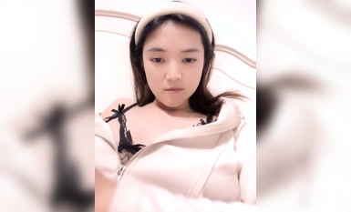 2024年2月，安徽良家小少婦，【海棠月色】，有點兒靦腆有點兒騷，大奶子，家中性愛黑絲記錄 (4)