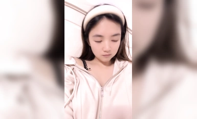 2024年2月，安徽良家小少婦，【海棠月色】，有點兒靦腆有點兒騷，大奶子，家中性愛黑絲記錄 (4)