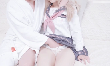 เทพธิดาเสือขาวระดับเพดาน [Mi Hutao] สาวโรงเรียนเงี่ยนมาหาฉันเพื่อมีเซ็กส์หลังเลิกเรียน เธอริเริ่มที่จะขี่ไก่ของฉันและให้ฉันแตกในหีตัวน้อยของเธอ