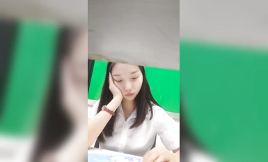 OL anchor @陈庄气(李一茶) memakai penggetar untuk bekerja dan memancing dalam pertunjukan kebajikan standard (2)