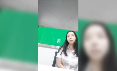 OL主播@陳住氣(李一茶)戴著跳蛋上班摸魚尺度福利秀 (5)