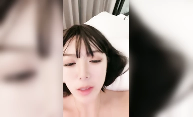 สาวผมสั้นเซ็กซี่ตุ้งติ้ง [Little Strawberry] ถูกคู่เซ็กซ์ของเธอเย็ดในโรงแรม! การจับเลียและด้งนั้นยอดเยี่ยมตำแหน่งการขี่ถูกเจาะเข้าไปในหีและคนขับกองก็เย็ดอย่างหนักและน้ำสีขาวก็ไหล