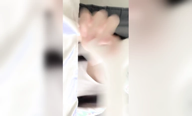 超嫩小蘿莉在直播平台用大雞巴狂插小穴 (8)