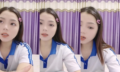 2024年1月新作，綠播下海，正宗校花學妹【豆芽高手-原來是小嫩妹】頂級身材，不脫看起來好清純，脫光變成小淫娃 (1)