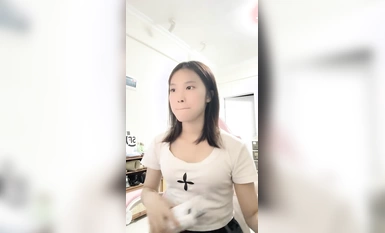 鄰家女神的淫盪一面你，【桃子魚】，清純害羞，被男友連操了好幾天 (11)