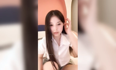 重磅新人！近期最大驚喜【情趣蝸牛】，最美校花，清純反差鄰家女神 (1)