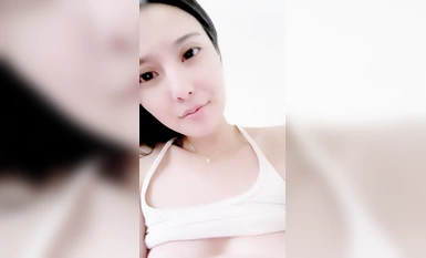 2024년 2월, [딸기가 먹고 싶다] 172화, 최고 중의 최고, 왕비 스타일, 집에서 벌거벗은 채로 긴 다리를 흔드는 이 긴 다리 (20)