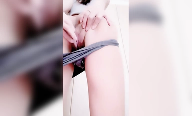 2024年2月新作，【我想吃草莓】，172極品尤物，御姐范風情萬種，這大長腿家中脫光盡情搖擺 (3)