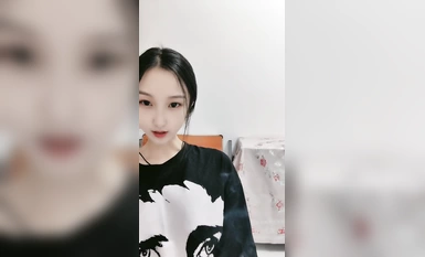 坐標重慶，大長腿超模女神重磅歸來，【純情小貓咪】。魔鬼身材。臉蛋精緻，被男友連續無套幹了好多天 (5)