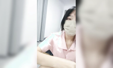 Pelajar baru yang hebat, kerja baru di laut! Yang terbaru mendarat di platform lucah, penampilan super tulen, payudara besar super anjal + abalon merah jambu, pertunjukan memalingkan muka, merangkap lurus, tiada rutin, terlalu teliti! (4)