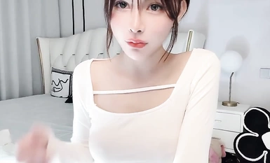 超美美女自慰潮噴太多水了，超棒身材