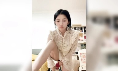 Isteri yang sangat tulen dan tampan, gambar peribadi seks berskala besar bocor! Setiap senyuman itu indah