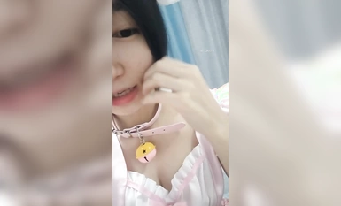 超級學生新人下海 新作！最新登陸黃播平台，超清純顏值，超Q彈大奶+粉嫩鮑魚，懟臉大秀 直接狂射，沒有套路 太良心了