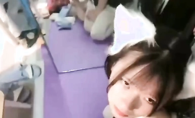 Seorang pelajar perempuan yang telah berhenti Twitter Dikatakan bahawa dia berhenti Internet kerana identiti sebenar terbongkar. Badan sangat bagus, payudara lembut dan lembut, dan abalon dan roti kukus sangat lembut.