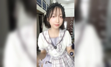 Seorang pelajar perempuan yang telah berhenti Twitter Dikatakan bahawa dia berhenti Internet kerana identiti sebenar terbongkar. Badan sangat bagus, payudara lembut dan lembut, dan abalon dan roti kukus sangat lembut.